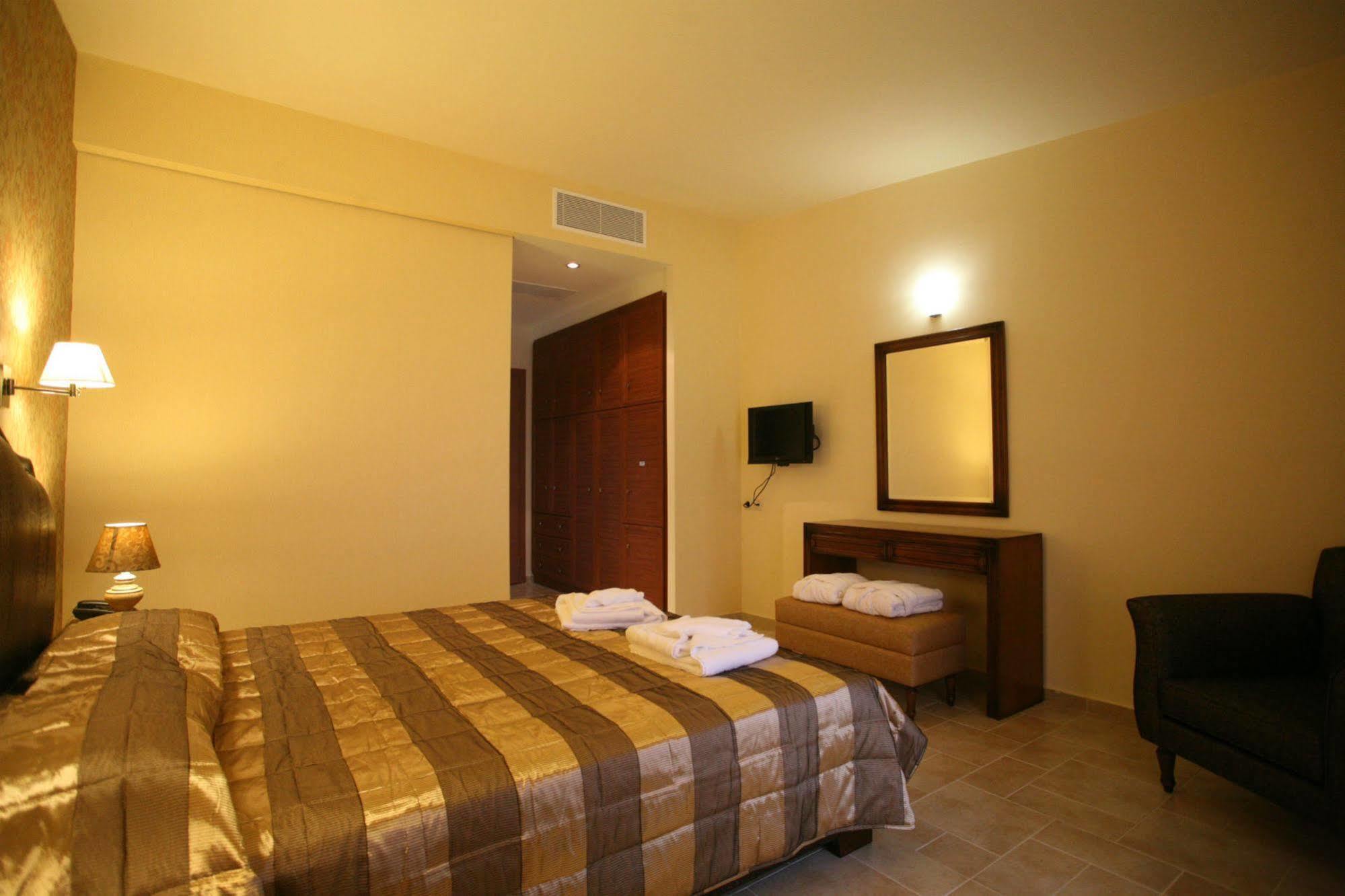 Hotel Tesoro 니키아나 외부 사진