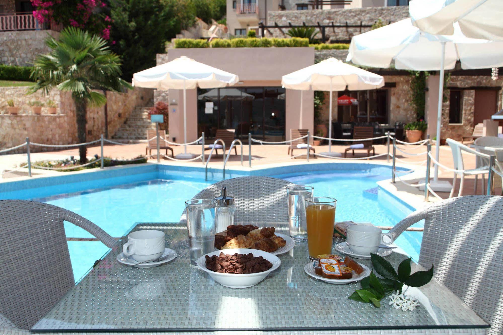 Hotel Tesoro 니키아나 외부 사진